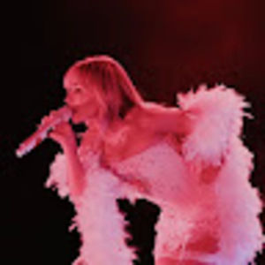 Meet your Posher, Elodie